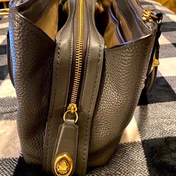 Coach Brooklyn Carryall Satchel. Tons of different pockets, zippers, & storage - Picture 2 of 10